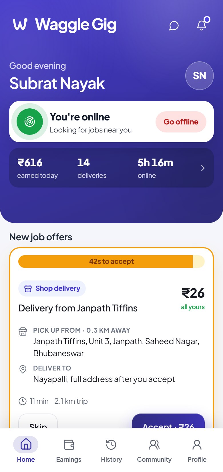 Waggle Gig: the rider online, today's earnings, and a delivery offer with its countdown.